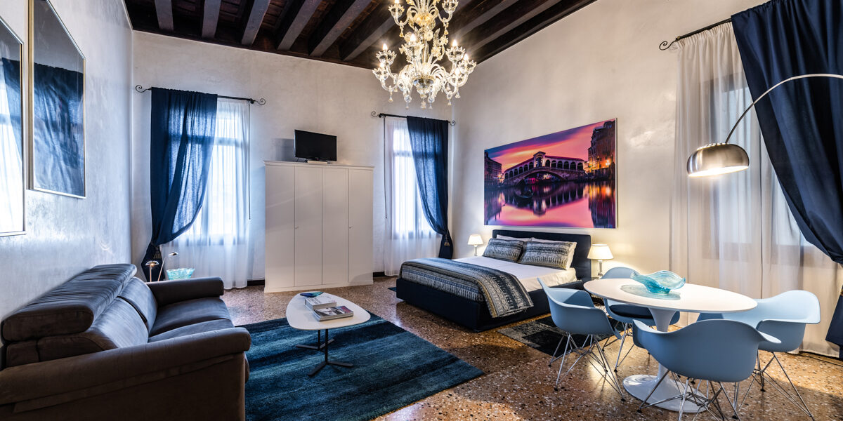 Serviced Apartments Venice Italy: What to Expect Rialto apartment at Ca' Sant'Angelo apartments. XV century palace in San Marco Square. www.casantangelo.com