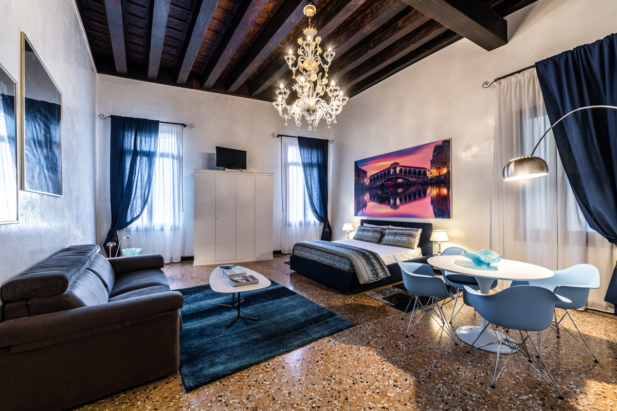 Serviced Apartments Venice Italy: What to Expect Rialto apartment at Ca' Sant'Angelo apartments. XV century palace in San Marco Square. www.casantangelo.com