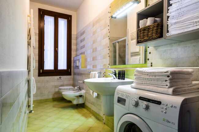 Venice Apartment With Washing Machine. The Rialto apartment at Ca' Sant'Angelo apartment in Venice. www.casantangelo.com