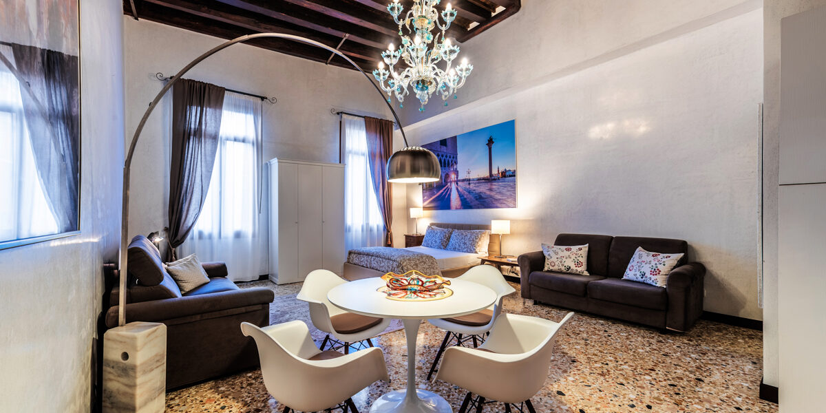 DNN_1686-HDR Romantic Apartment Venice Italy for Two Palazzo Ducale Apartment www.casantangelo.com